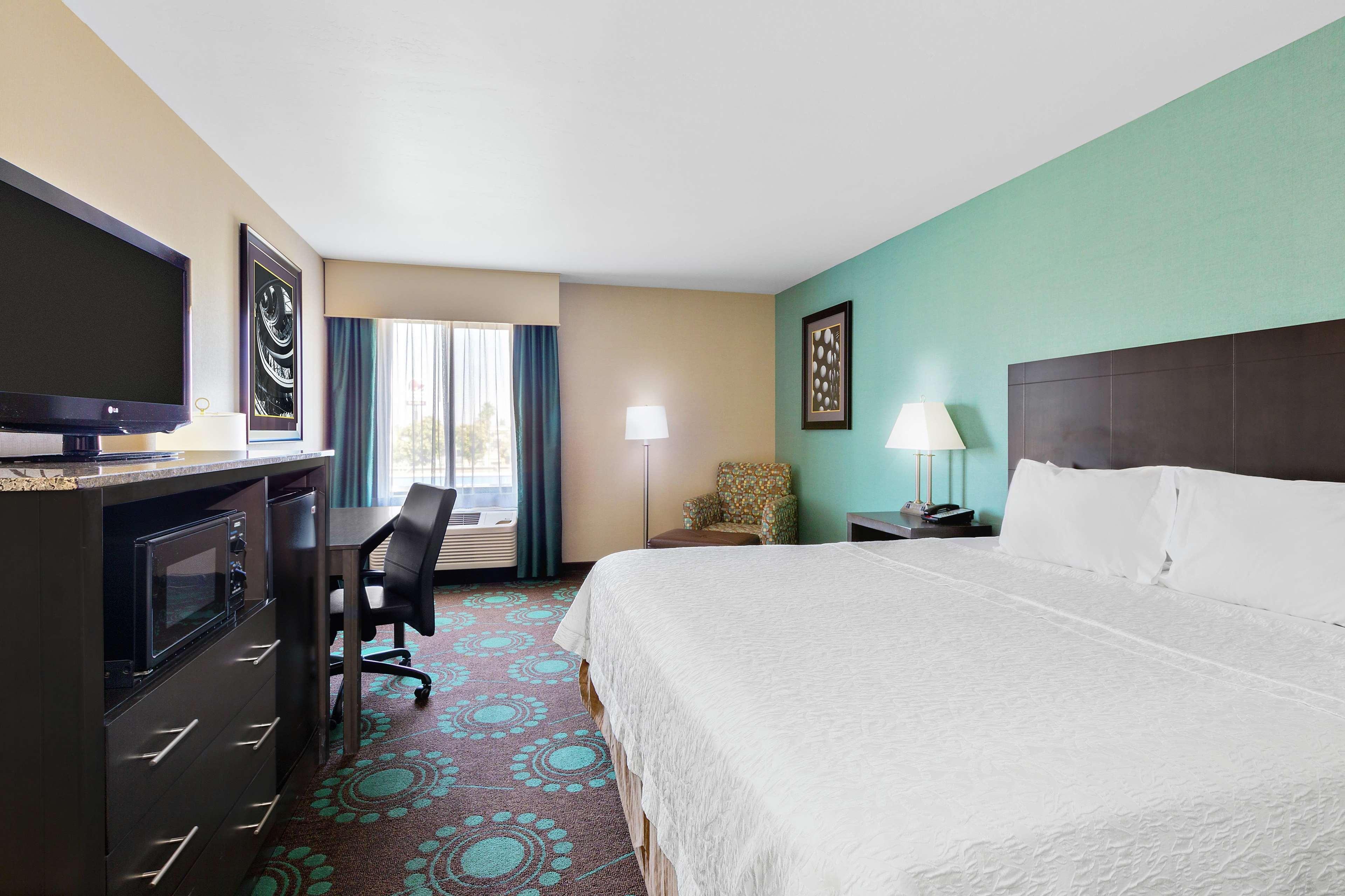 Spark By Hilton Bakersfield Central Екстер'єр фото